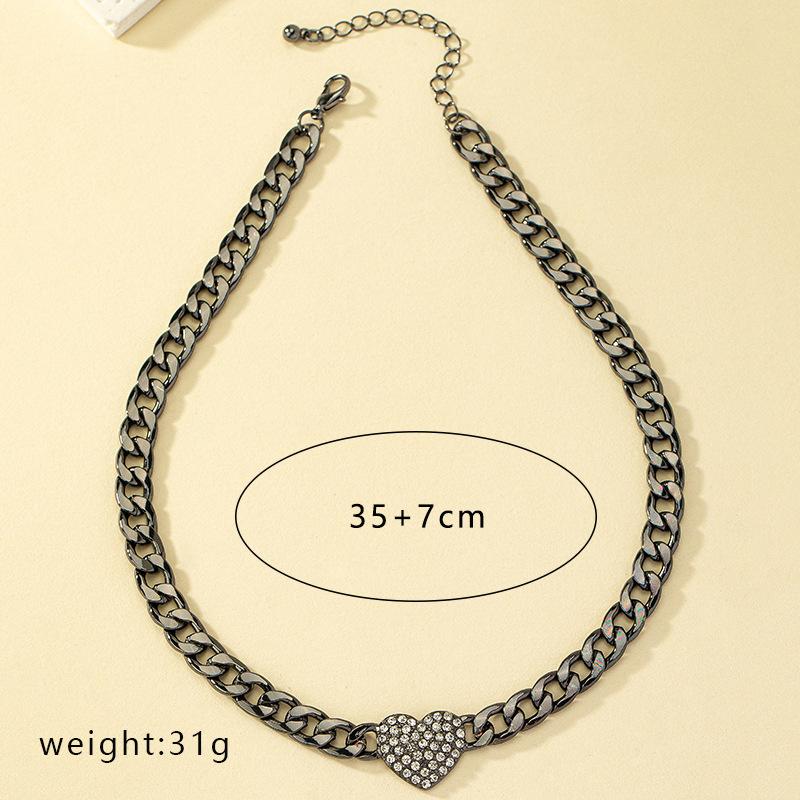 Versatile Heart Pendant Winter Necklace Female Internet Celebrity Collarbone Chain