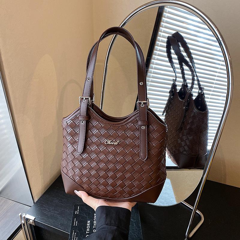 Fashion Tote Bag Women's New High-end Versatile Armpit Bag Casual Commuter Shoulder Bag