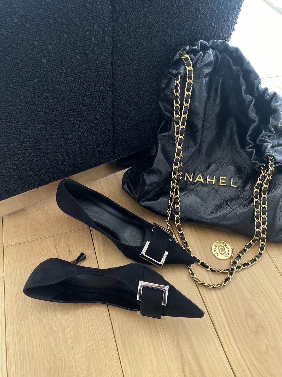 

Модные туфли-лодочки с острым носком для женщин на вечеринку, неглубокие туфли без застежек, женские туфли на тонком высоком каблуке, серебристые туфли-лодочки для вечеринки, неглубокие туфли без застежек, размер 35-39 5.5 чёрный