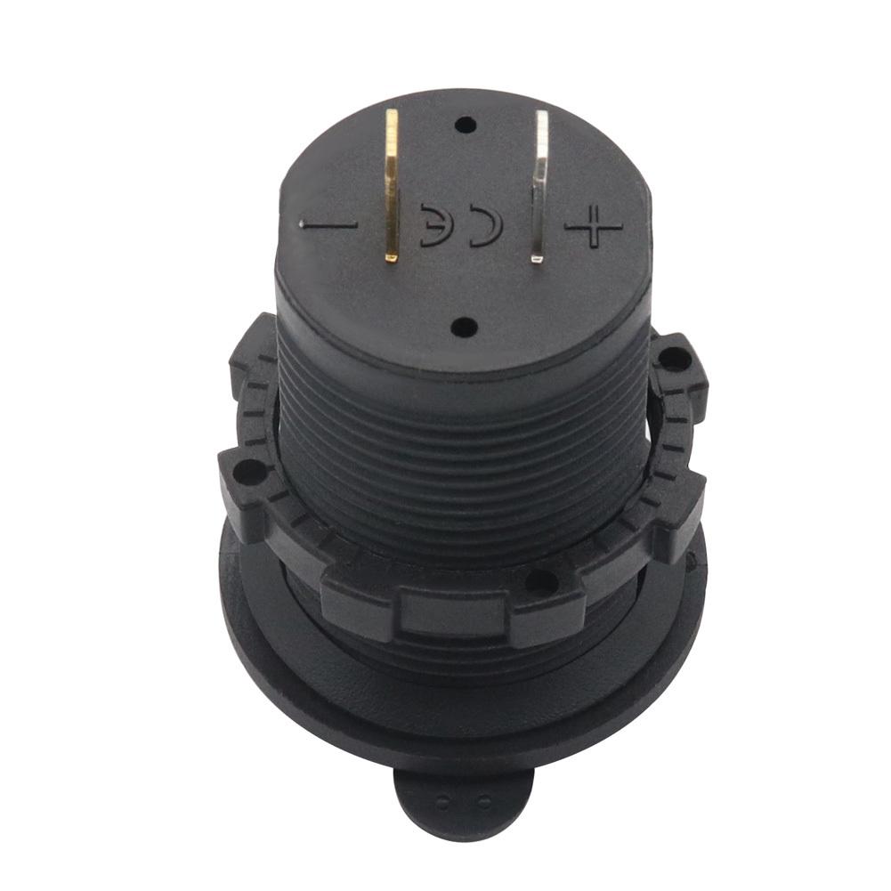 Car Charger 18W Fast Charging Car Charging Socket Adapter Type-C USB A Ports Charger For Smartphone Laptop Tablet