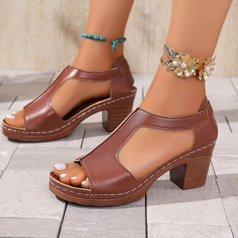Fashion Vintage Solid Slip On Cover Heel Gladiator Sandals Women 2025 Summer Round Toe High Heels Sandals Classic Beach Shoes Plus Size