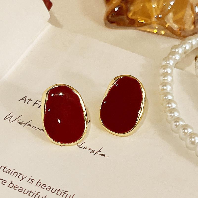 New Trend Wine Red Enamel Women's Stud Earrings Geometric Statement Female Small Earrings Unique Design Unusual Earrings