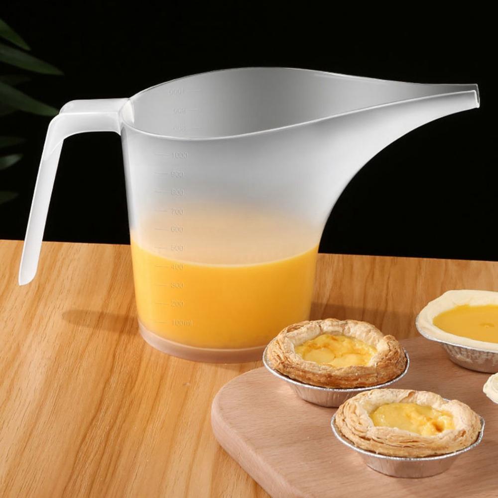 Making Baking Cooking Easy Pour Plastic Kitchen Tool Liquid Container Funnel Pitcher Measuring Cup