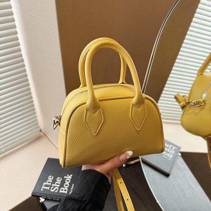 

Премиальная сумка-тоут женская 2025 новый модный тренд сумка-боулинг текстура узор личи сумка на плечо/кроссбоди 20*8*14 жёлтый