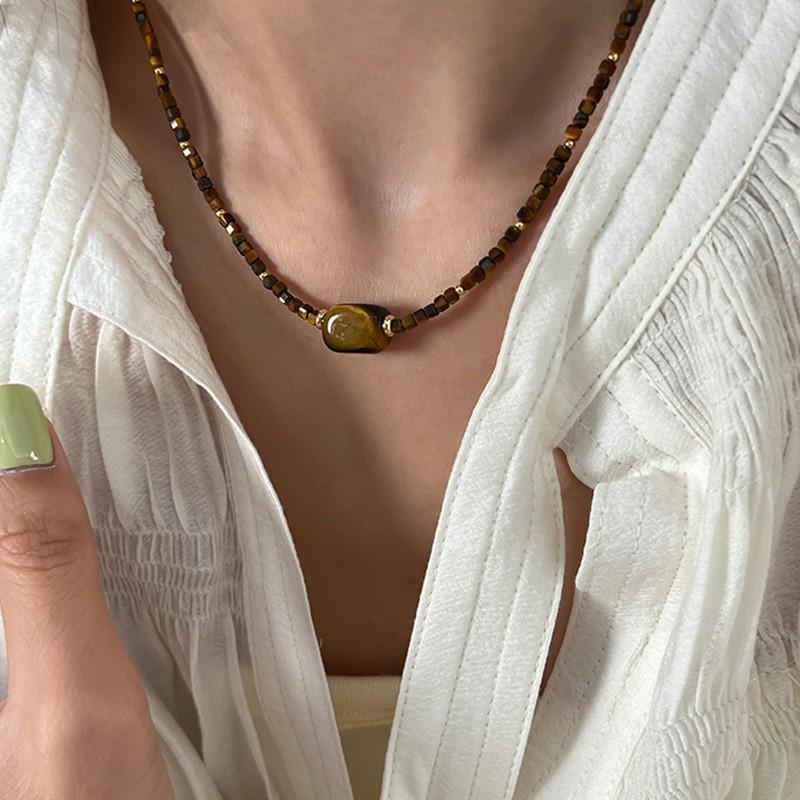 18k vergoldete Tigerauge Perlenanhänger Halskette - Retro Schlüsselbeinkette für Herbst/Winter.