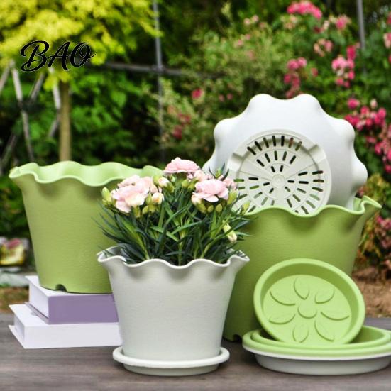 Warm Textured Resin Pots Large Flower with Drainage Holes And Tray Saucers, Ruffled Edge Planter Sturdy Planters for Hydrangeas Indoor Outdoor Plants,