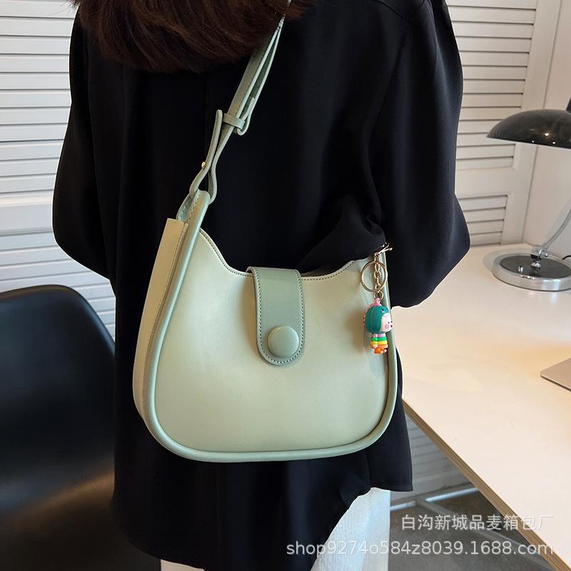 Summer Small Fresh and Fashionable Underarm Bag Women's Bag 2025 New Trendy Foreign Simple One-Shoulder Crossbody Bag