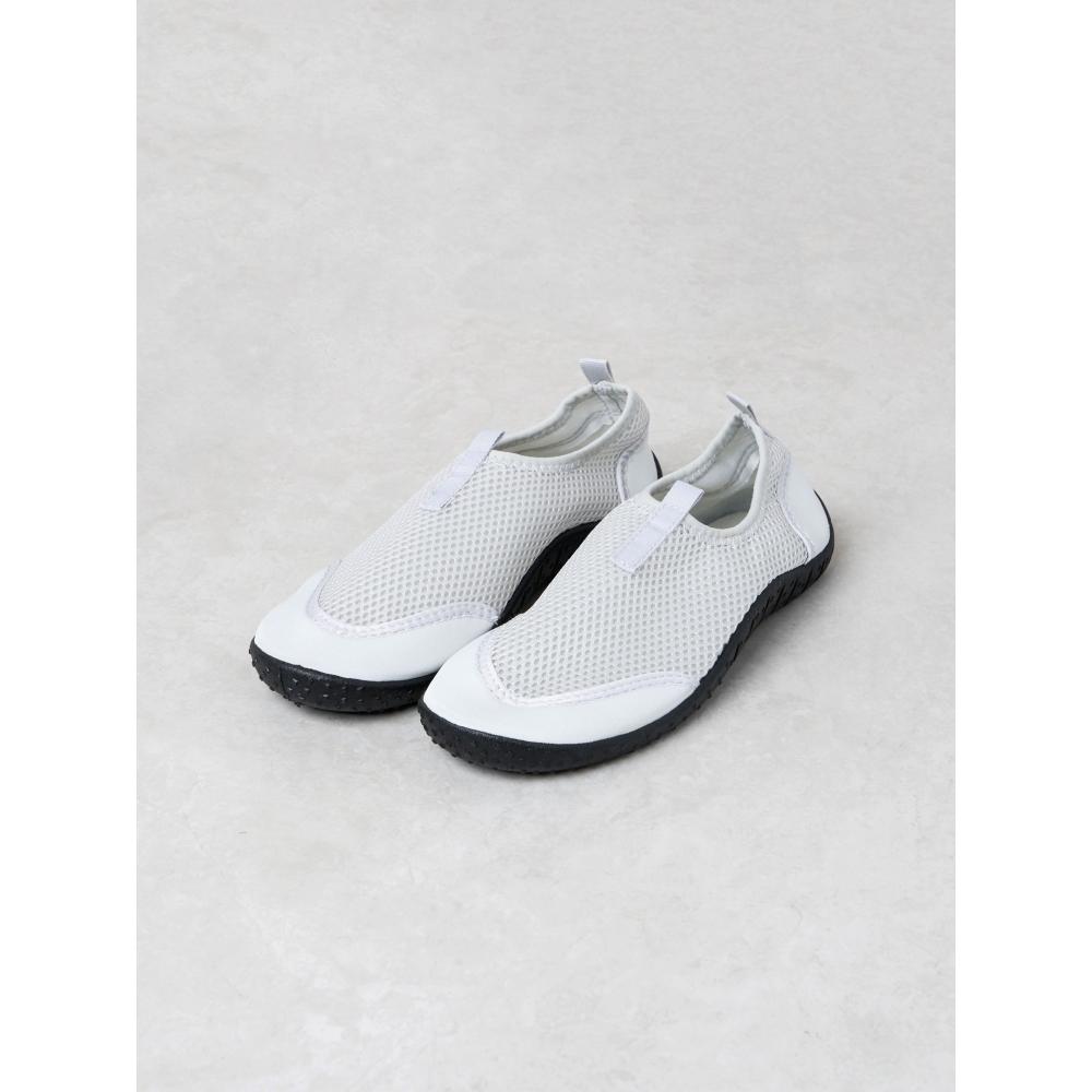 

Daiso Premium Mesh Aqua Shoe 235 245 Mm Light Grey