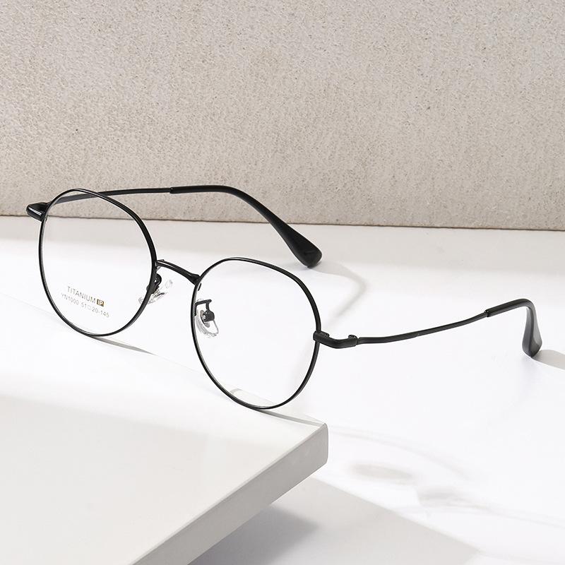 Fashionable Titanium Round Frame Eyeglasses with IP Plating
