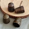 Retro koperen vingerhoed huishoudelijke verdikte vingerhoed vingerbeschermer, handgemaakte DIY kruissteekring vingerhoedkap