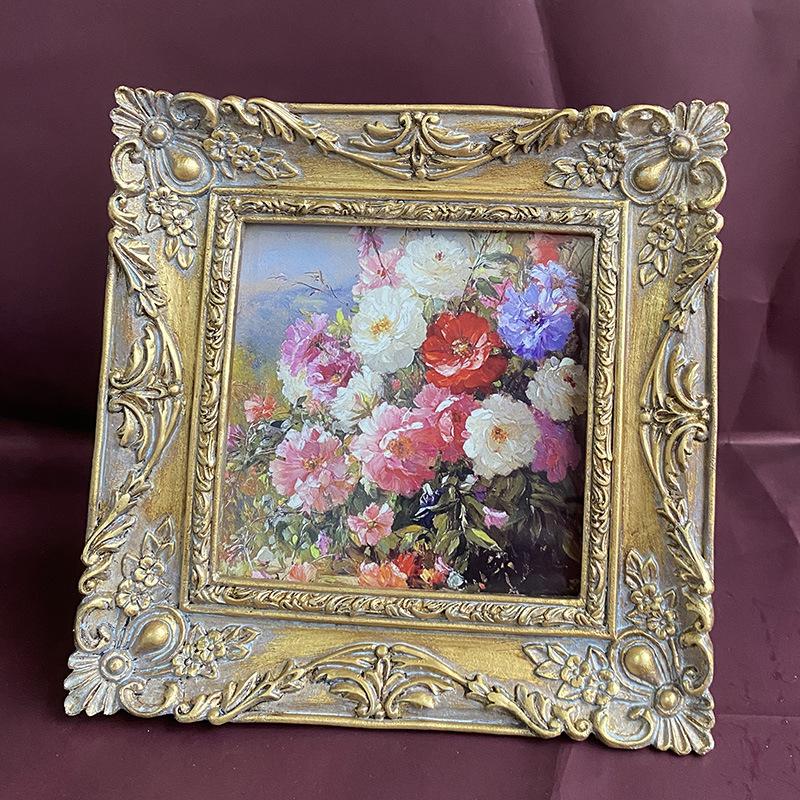 1 Piece Retro Photo Frame European-Style Decoration Wall-Mounted Picture Frame Old Resin Hung On the Wall Living Room Home Decor