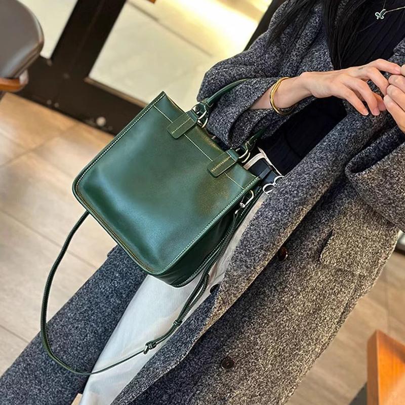 Fashionable new large capacity textured women's handbag, single shoulder crossbody bag, retro square tote bag
