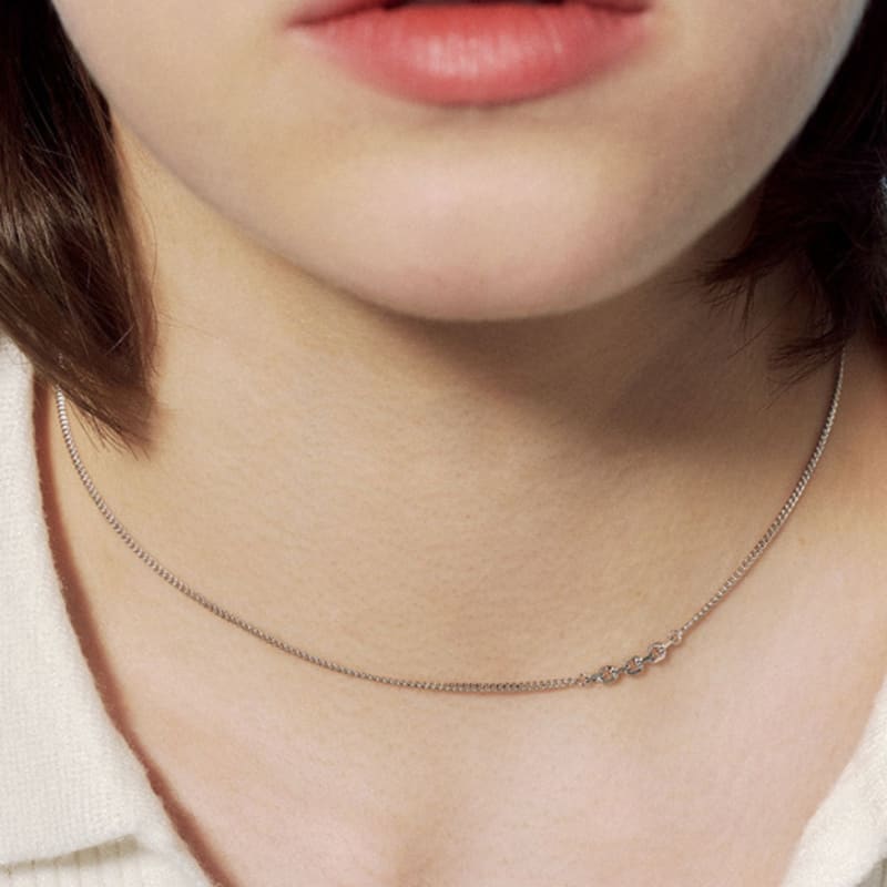 JUDY AND PAUL Louise Simple Chain All-Silver Necklace