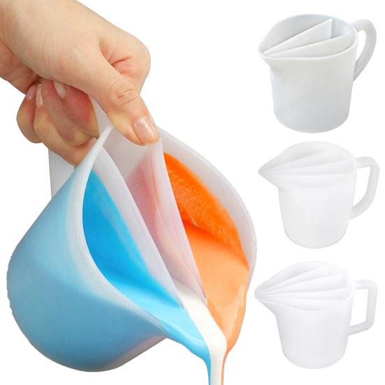 Silicone Split Cup with Handle 17oz Paint Pouring Fluid Art Cup Mixing Measuring Cup with Tip Nozzle DIY Crafts Supplies Resin Art Accessories