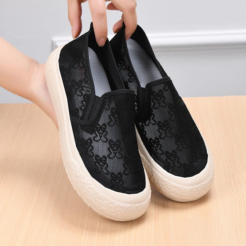 Summer Mesh White Shoes for Students, Breathable and Height Increasing Casual Board Shoes