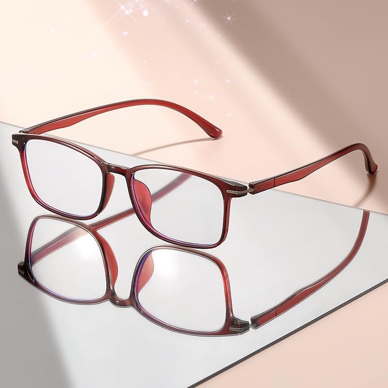 Ultra-light reading glasses with high-quality classic small frames can be worn daily to enhance the shape of the face