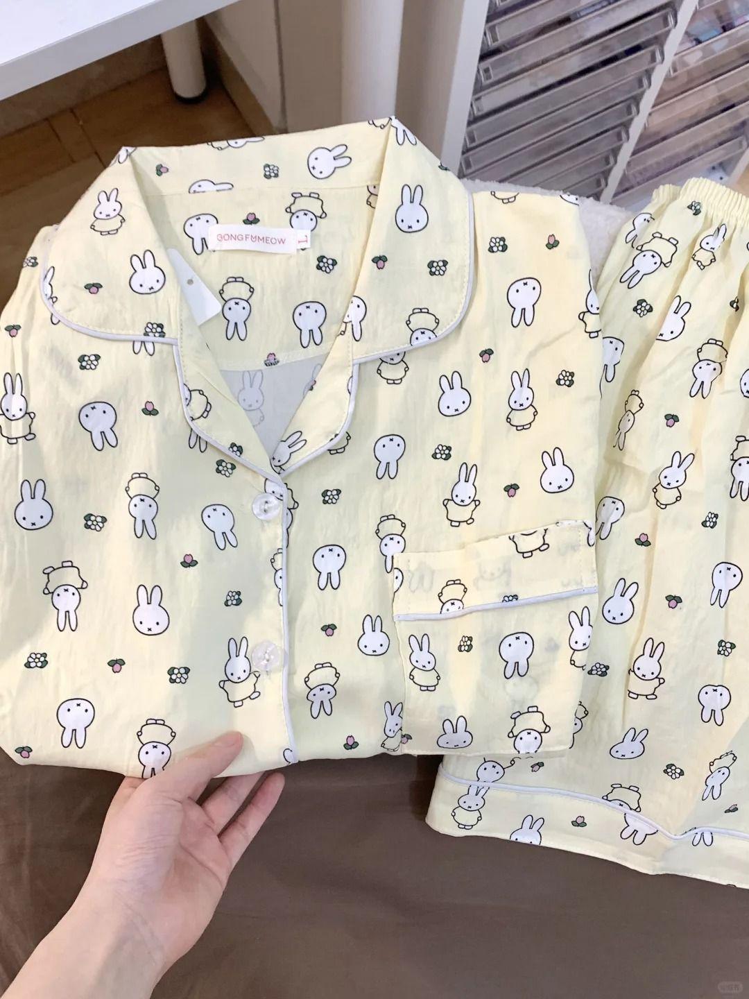 

Miffy Rabbit Pajamas Women s Summer Short Sleeve Shorts Homewear Set Women s Casual Lazy Wind Two-piece Set S