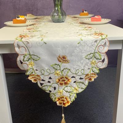 European Embroidered Table Flag Polyester Jacquard Fabric Handmade Hollow Decoration Household Dining Table Tv Cabinet Long Tablecloth