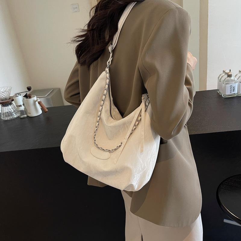 Tote Bag Personalized Large Capacity Commuting Bag for Women In Summer New Fashion Casual Fashionable Shoulder Bag