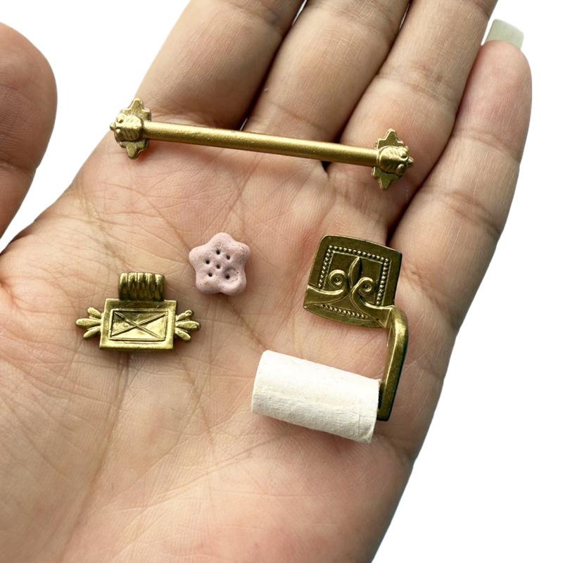 1/12 Puppenhaus Simulation Papierhandtuchhalter Seifenablage Handtuchhalter Set Modell Puppenhaus Miniatur Badezimmerdeko Spielzeug