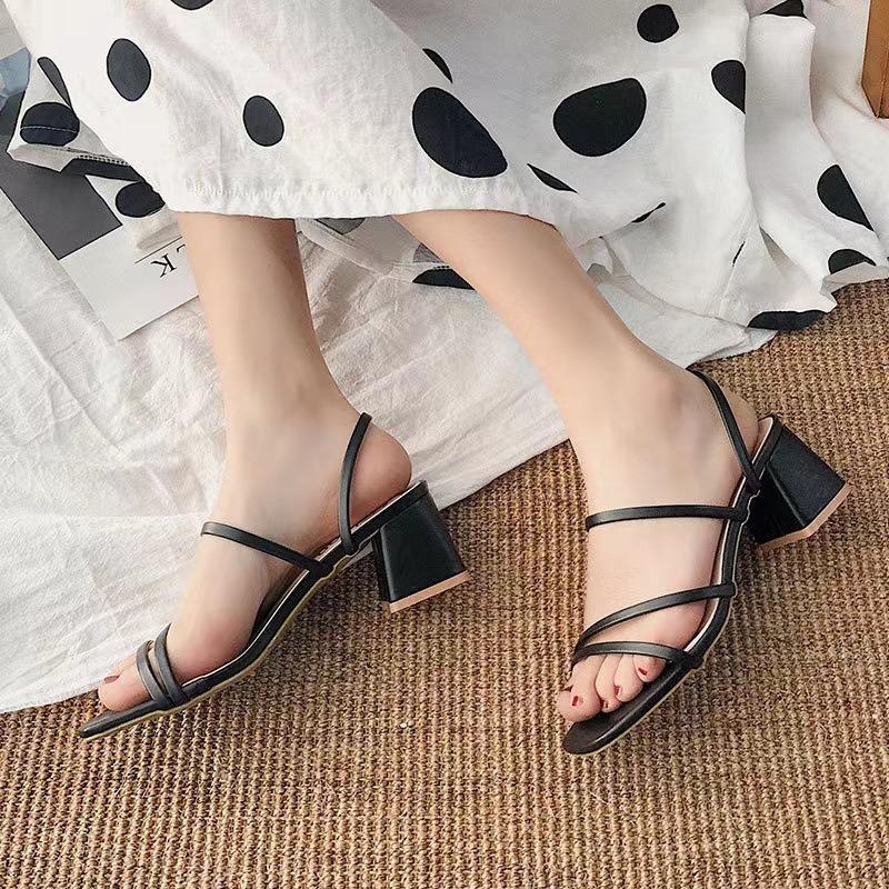 Black thin strap sandals women's new medium heel cool slippers women's thick heel with women's shoes