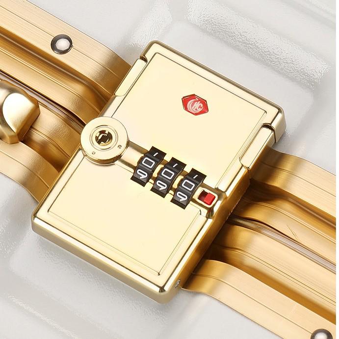 Lightweight Aluminum Spinner Trolley Case with Durable Frame & Large Capacity for Short Trips