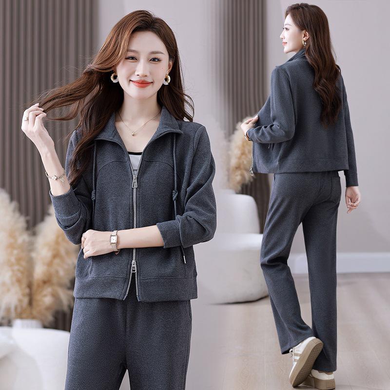 Chic Cashmere Cardigan & Slimming Sportswear Set for Women - 2025 Spring/Autumn Running Suit, Two-Piece.