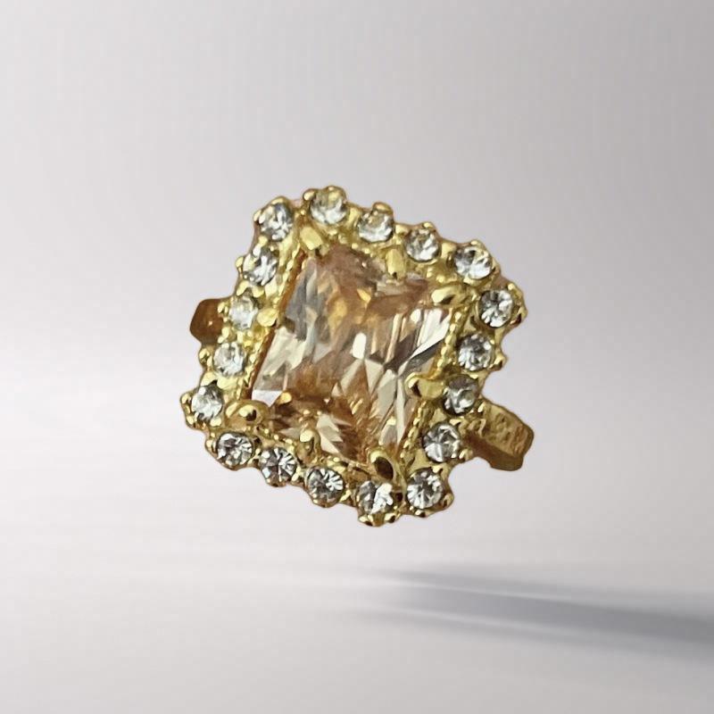 Stylish Gold-Plated Champagne Diamond Women's Ring - European & American Statement Jewelry