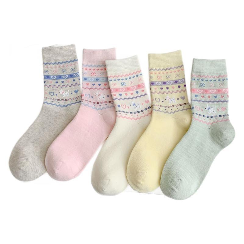 Ladies Spring and Summer Thin Fresh Sweet Sweat Absorbing Breathable Leisure Commuting Tube Cotton Socks
