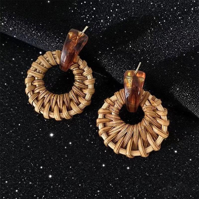 High-End Exaggerated Earrings Bohemian Long Woven Hollow Circle Studs Earrings Fashionable And Unique Temperament Earrings
