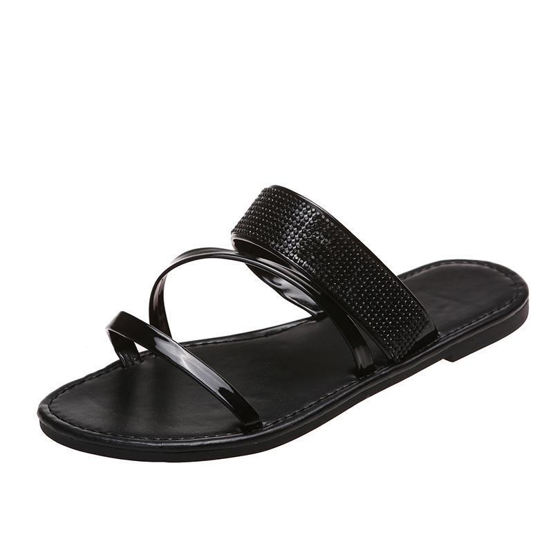 Women's Large Size Rhinestone Flip Flops - Fashionable, Breathable Outdoor Summer Sandals