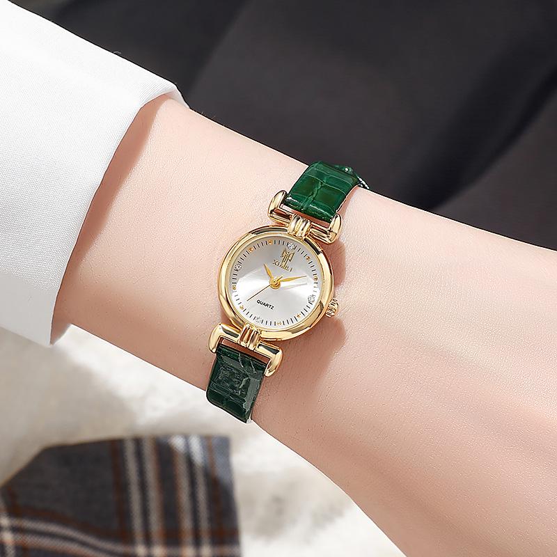 Retro-Style Lightweight Ladies' Small Dial Quartz Wristwatch with PU Band