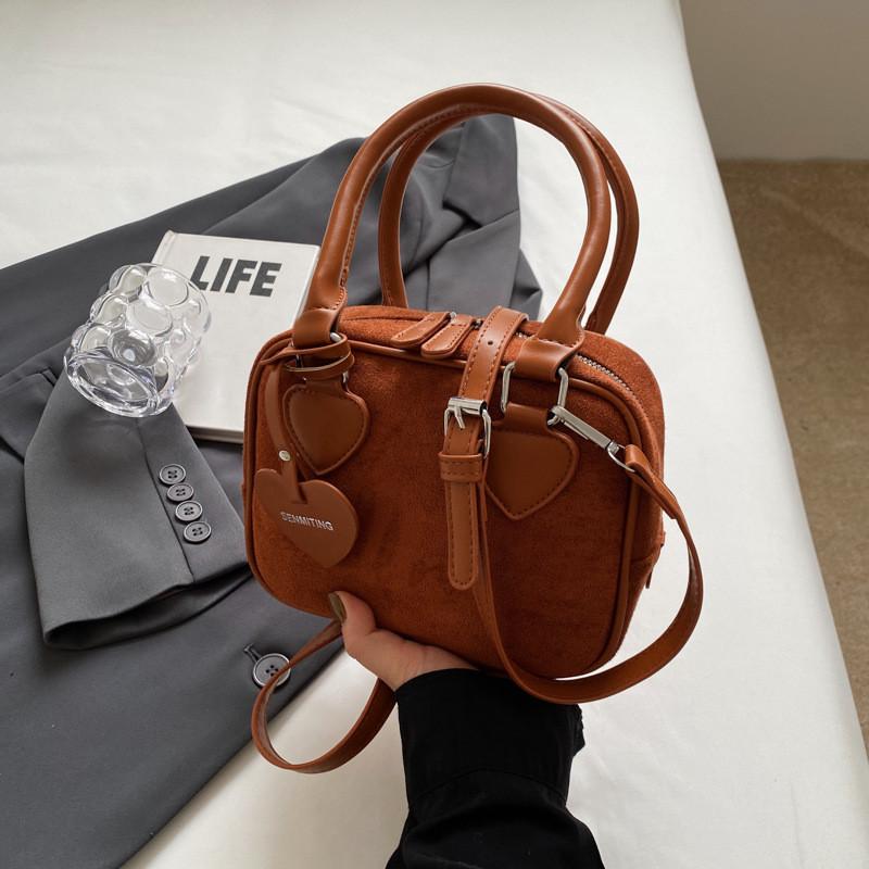 Korean Fashionable Handbag Women 2023 New Autumn And Winter High-end Small Square Bag Niche Design Crossbody Bag