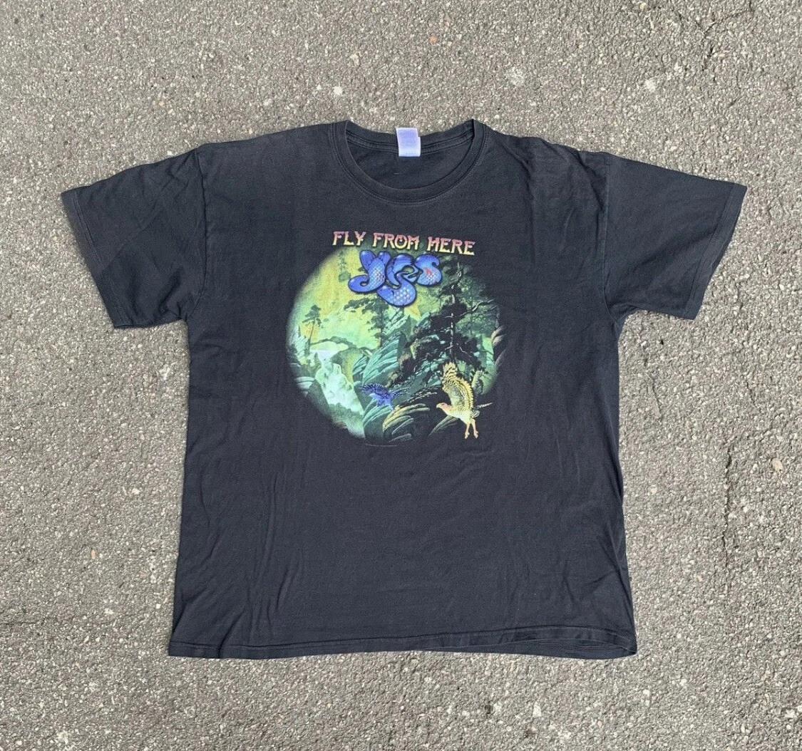 

Yes 2011 Tour T Shirt Fly From Here ROCK Band M
