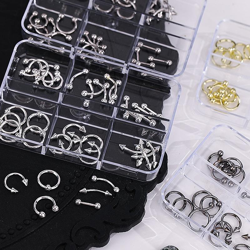 30 ks/krabička Černá/stříbrná slitina kovu ozdoby na nehty dekorace DIY 6 mřížek smíšené cool Y2K punkové doplňky pro nail art manikúra