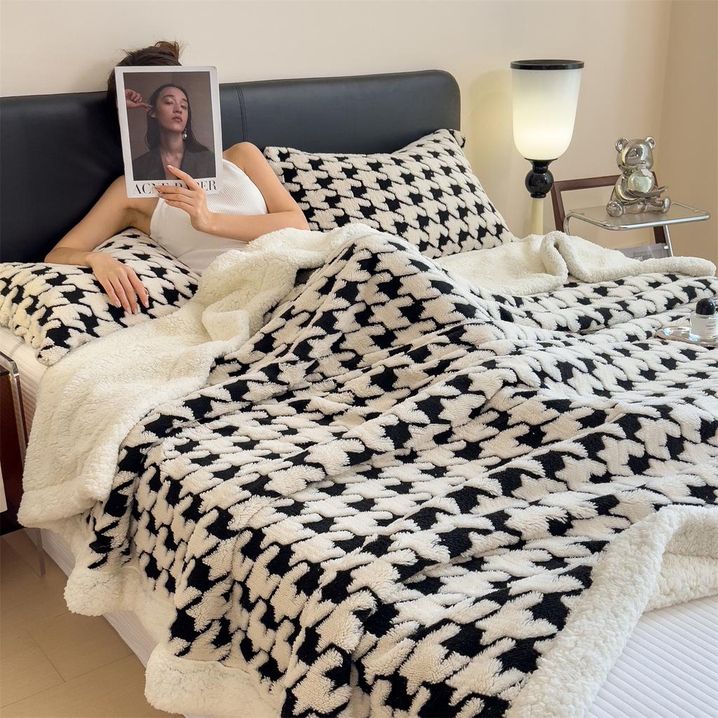 Houndstooth Pattern Fleece Blanket Set with Pillowcase Double Layer Thick Warm Artificial Wool Blankets for Bed Sofa Fall Winter