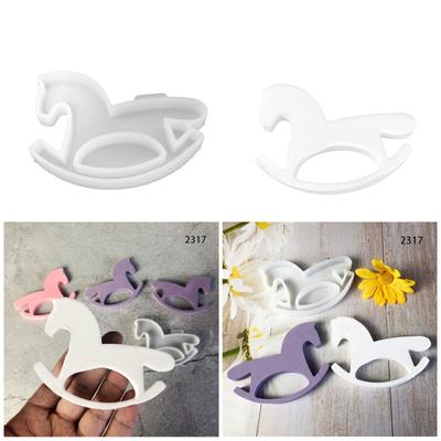 Pferde-Silikonform für Gipsarbeiten. Innovative Pferde-Gipsform. Bastel-Silikonform für Skulpturen und Ornamente.