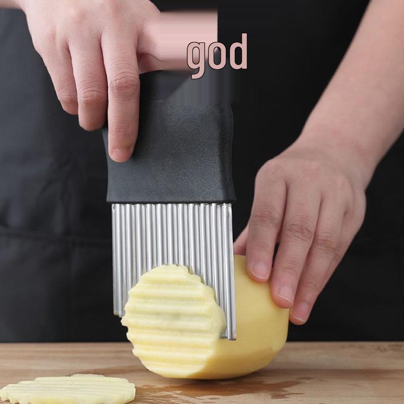 Wavy Potato Knife – Wolf Tooth Pattern Corrugated Slicer for Fancy Cuts and Multifunctional Use