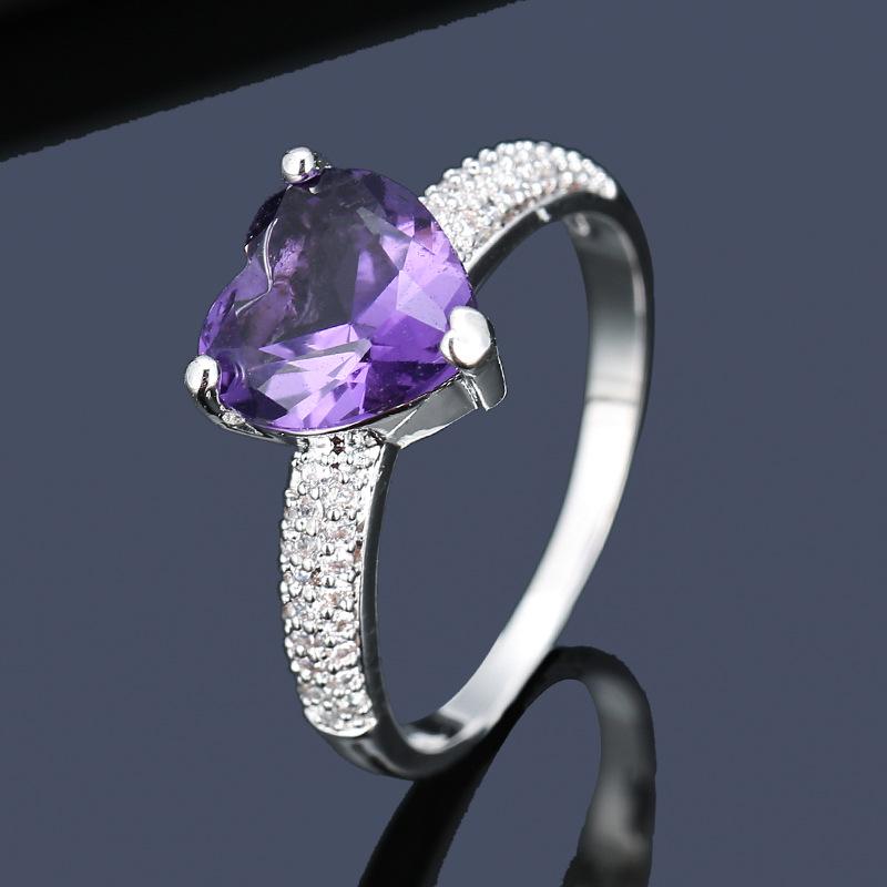 Elegant Rhinestone Heart-Shaped Three-Prong Diamond Ring for Couples Size 9