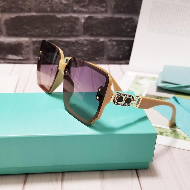 High Quality Luxury Women Sunglasses Designer Square Fashion Glasses Female Stylish Trend Shades UV400