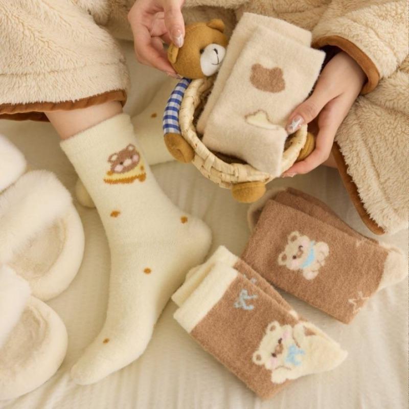 Autumn and Winter Coffee-colored Bear Australian Fleece Mid-calf Socks, Thickened, Warm and Cute Home Floor Socks