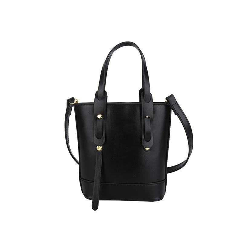 Fashion portable bucket bag women's Korean version of simple casual shoulder bag 2025 autumn niche trend versatile