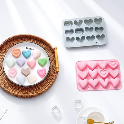 Kuchenform mit 12 Mulden, hitzebeständig, antihaftbeschichtet, gute Zähigkeit, schnell zu entformen, 6 Herzformen, lebensmittelechte Fondantform, Küchenhelfer