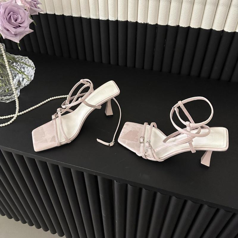 

2025 spring and autumn new one-word buckle fairy style with skirt high-heeled women s shoes Roman sandals women s summer stiletto 39 розовый