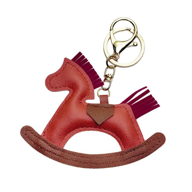 2025 Jahr des Pferdes Leder Schlüsselanhänger - Kreativer Kleines Pferd Anhänger mit Baumwollgefülltem Wackel Charm