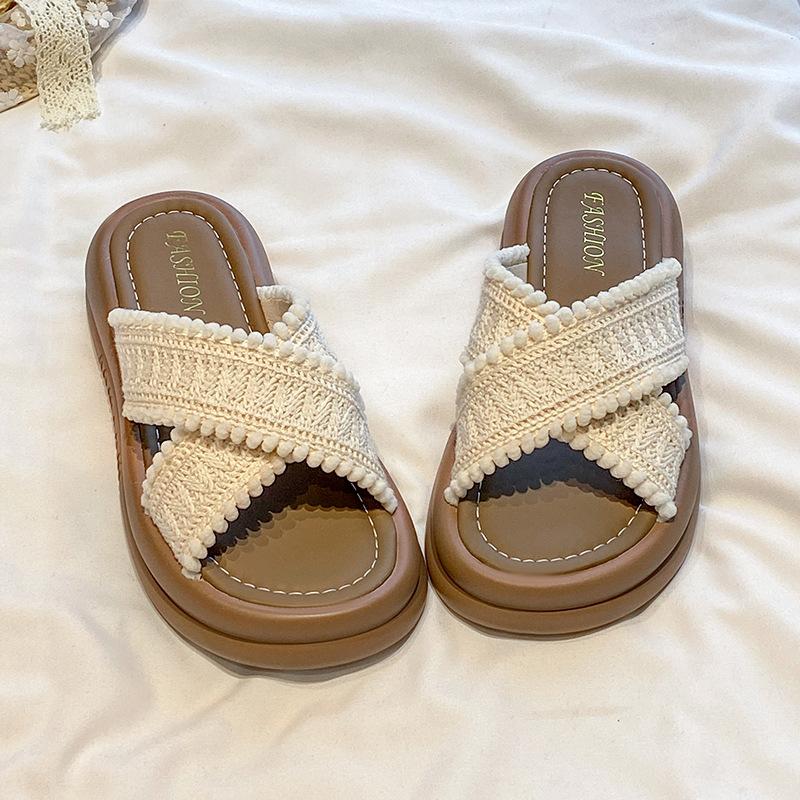 2025 New Height-increasing Outer Wear Shit Fashionable and Comfortable Slippers Versatile Spring and Summer Annual Feeling Stepping On Beach Sandals W