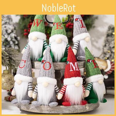 Entzückende Weihnachtsgnom-Figur mit Strickmütze Perfekt für festliche Dekoration