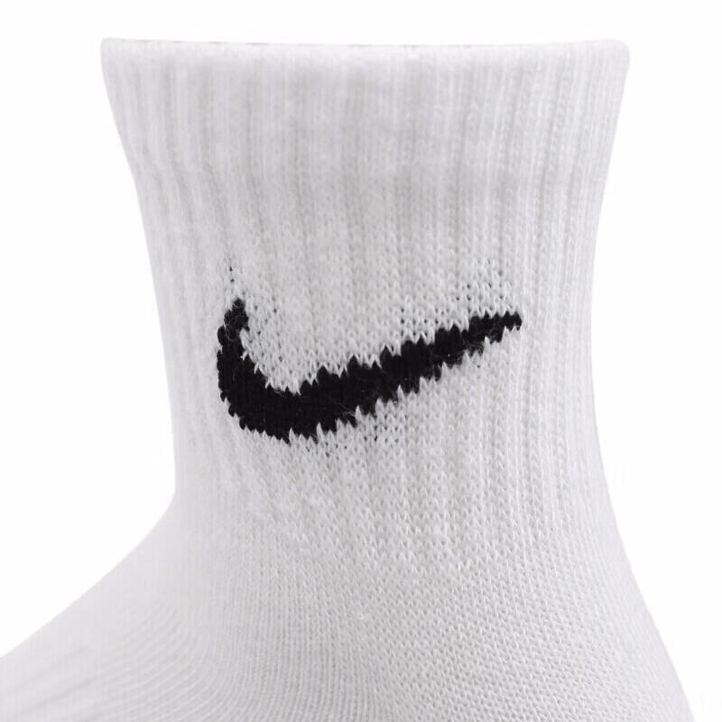 Nike Men's Quick-Drying Breathable Basketball Ankle Socks, 3-Pair Pack