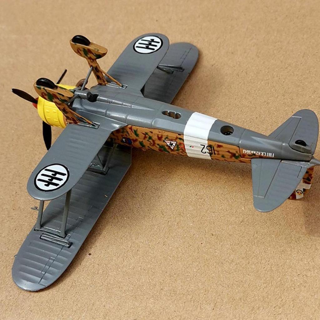 1/72 Scale Fighter Model Alloy Aircraft Educational Tool Realistic Propeller Plane with Stand