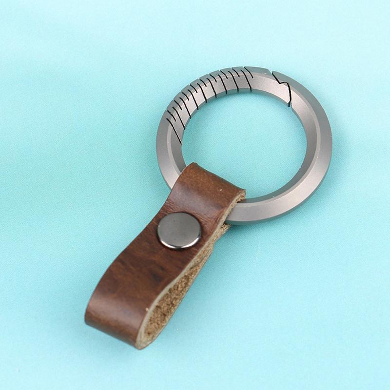 Titanium Alloy Leather Waist Belt Buckle Keychain Car Pendant Edc Outdoor Tool Men Women Luxury Accessories Gifts